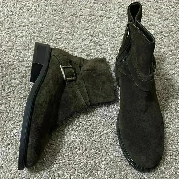 Aquatalia - Picture 1 of 9